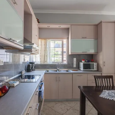 Iconic Seaside Apartment Apartament *